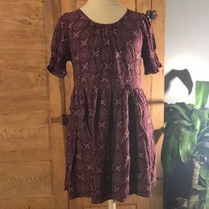 WILD BLUE SADIE ROBERTSON burgundy  babydol dress